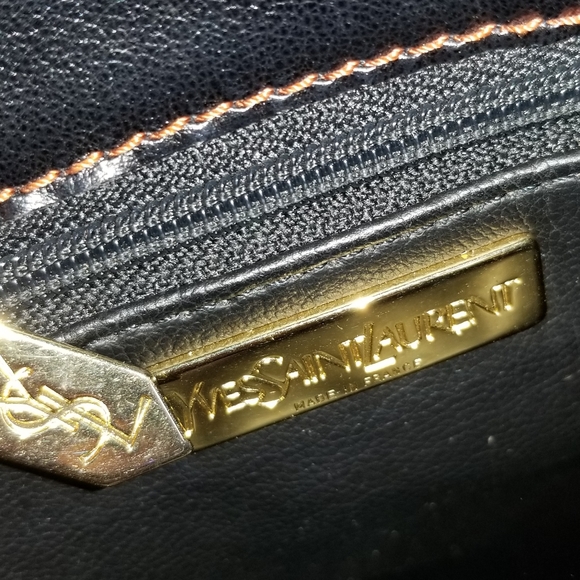 Authentic Yves Saint Laurent Black Leather bucket bag - Picture 9 of 13